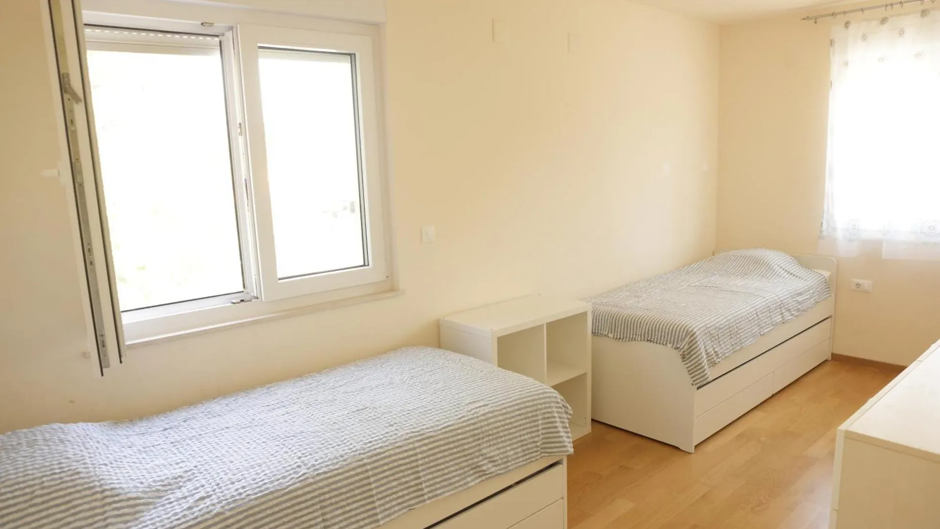 Apartman Bnm بيوغْغاد نا موغو